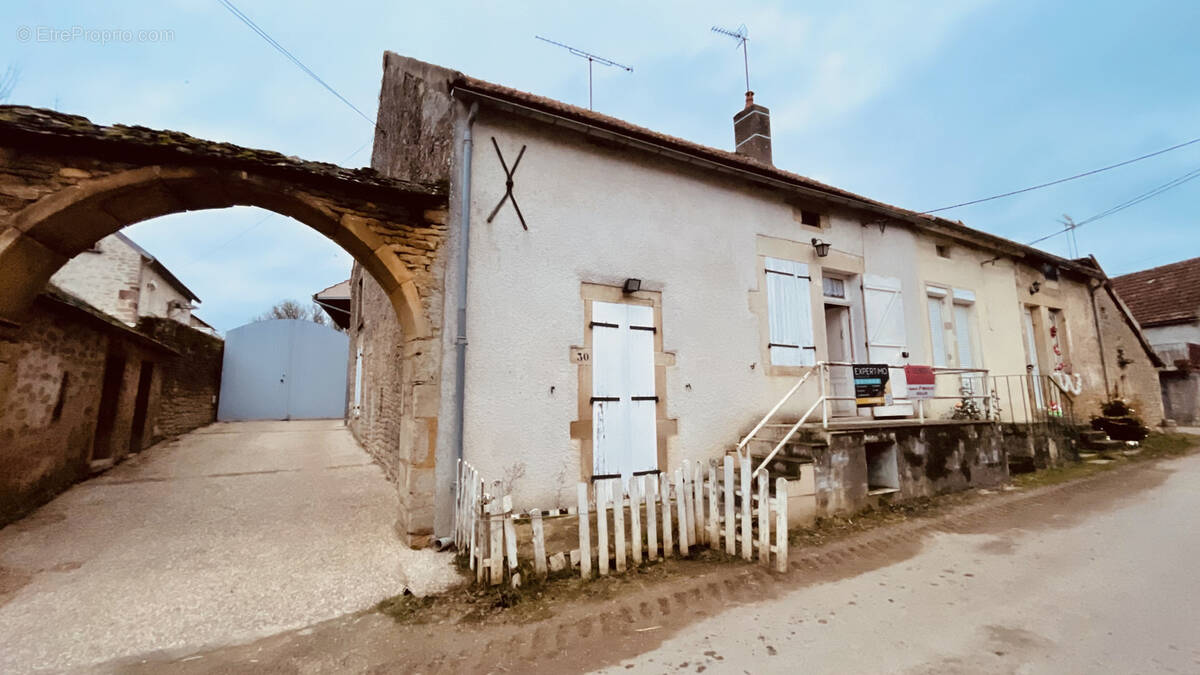 Maison à GUILLON