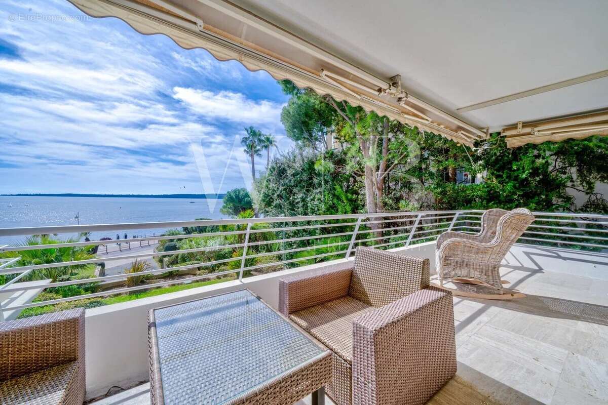 Appartement à CANNES