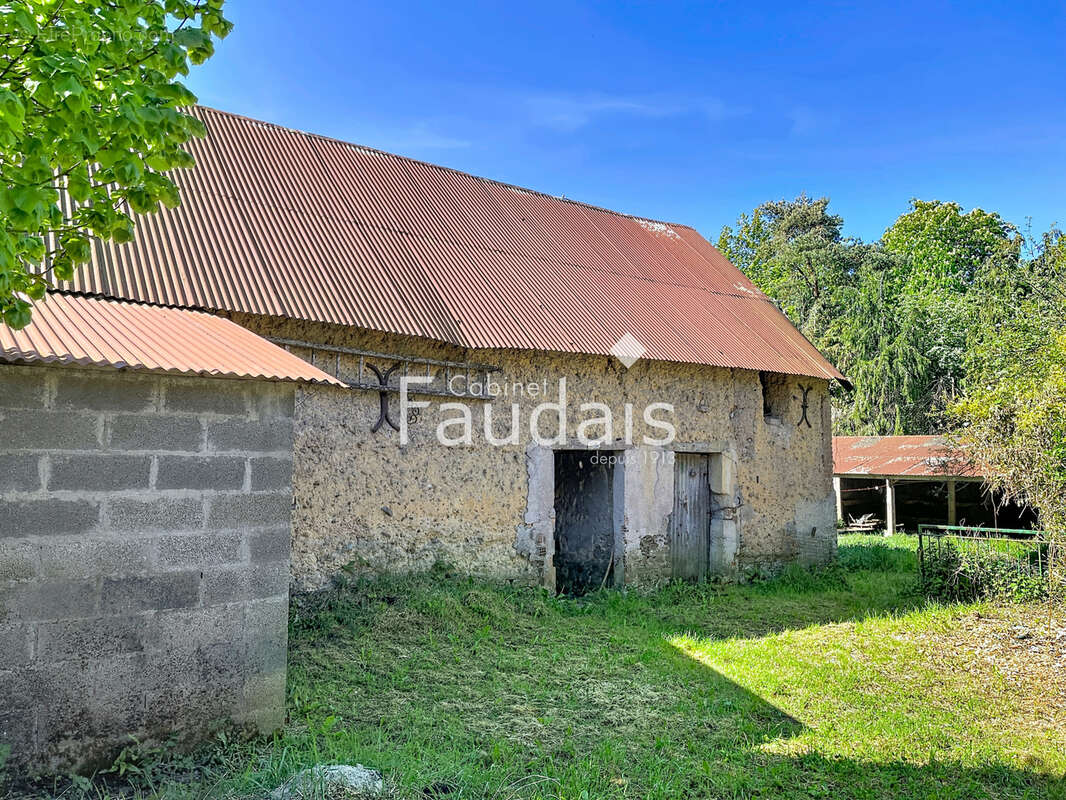 Maison à SAINT-PATRICE-DE-CLAIDS