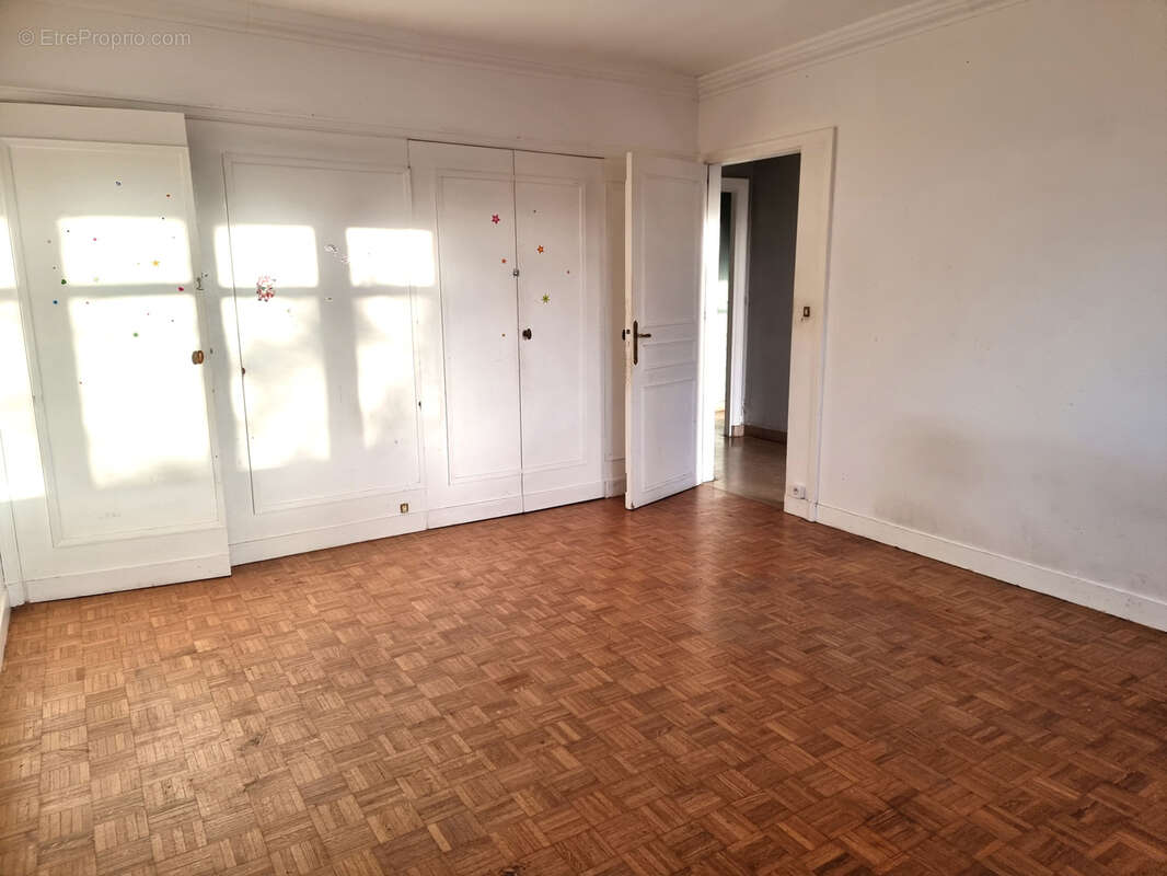 Maison à VAUX-LE-PENIL