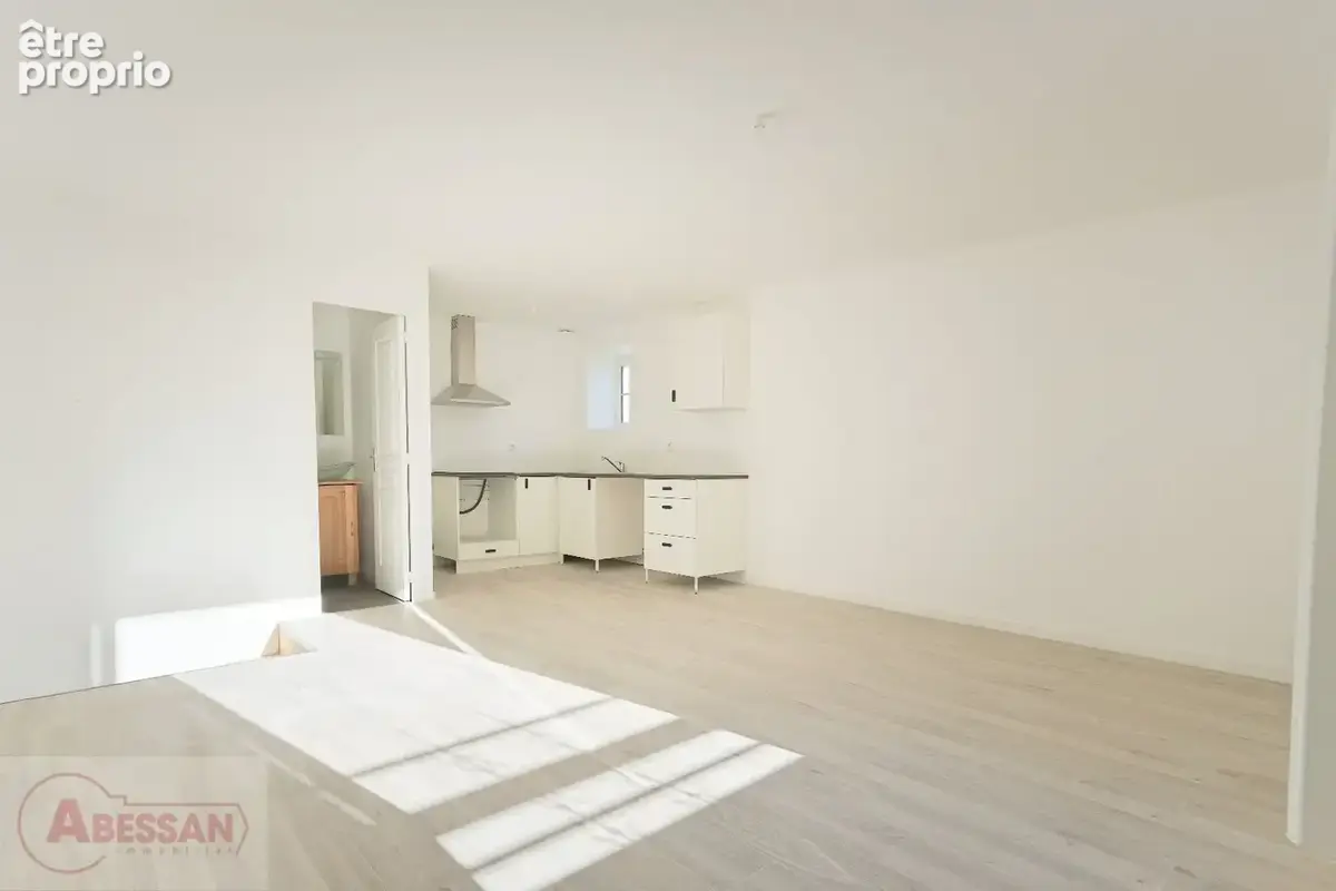 Appartement 4 pièces 66 m² à vendre à Anduze (30140) - photo 3