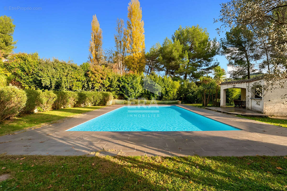 Maison à BOUC-BEL-AIR