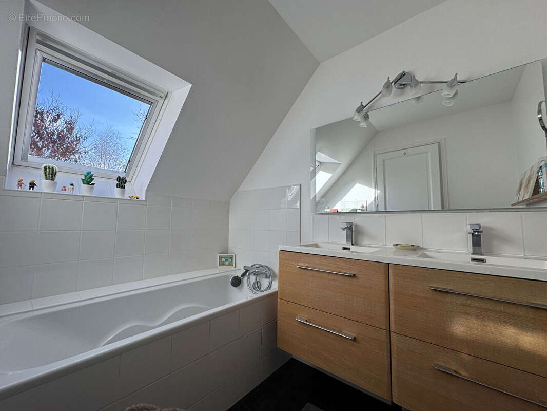 Maison à MONTFORT-L'AMAURY