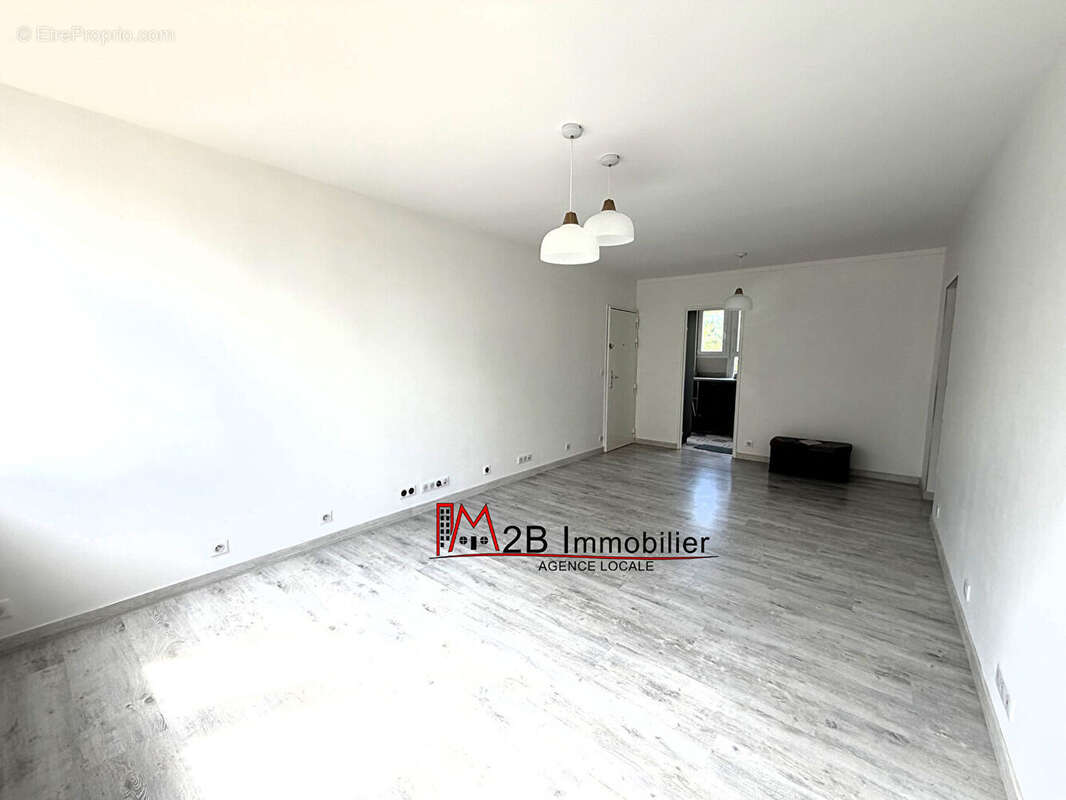 Beau f3 entierement renove - photo 2