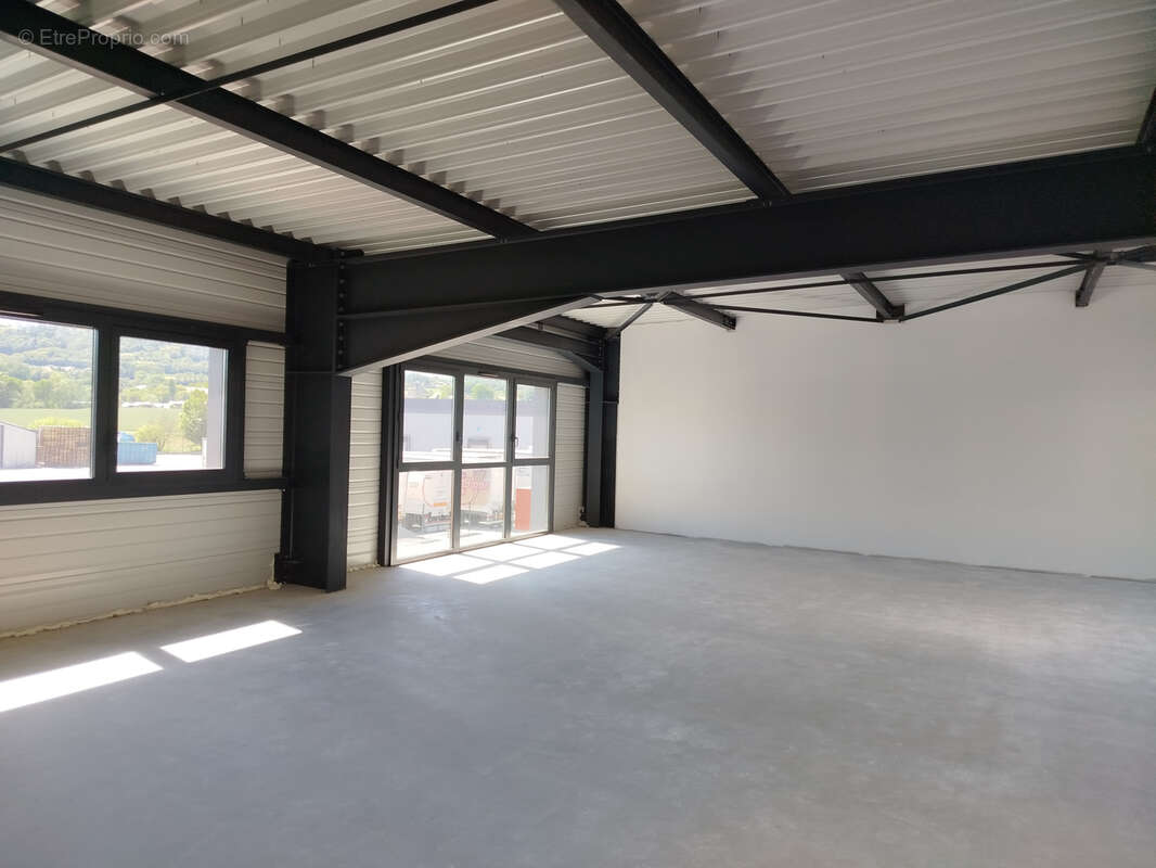 Commerce à SILLINGY