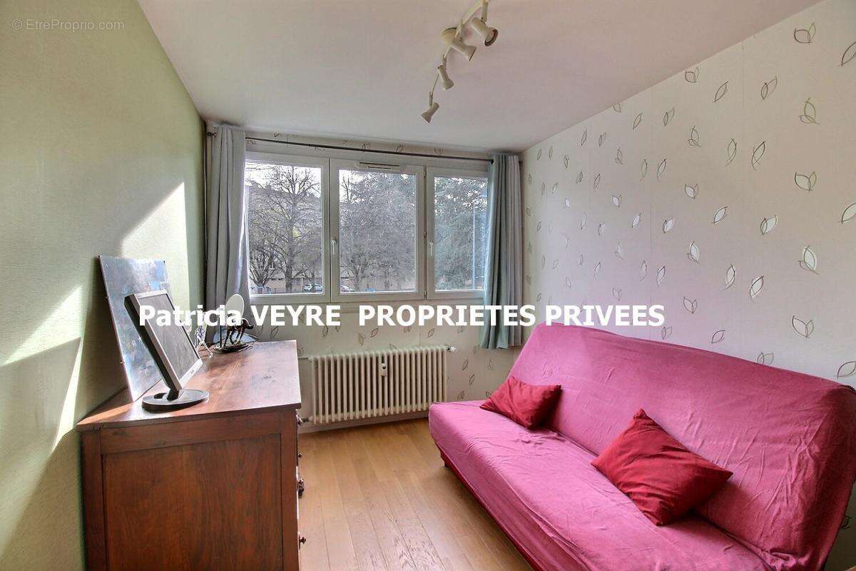 Saint-Étienne 42100 Quartier Bellevue Solaure Appartement 60 m² 2 chambres  au 1er étage sur 8 avec ascenseur. CAVE - photo 4