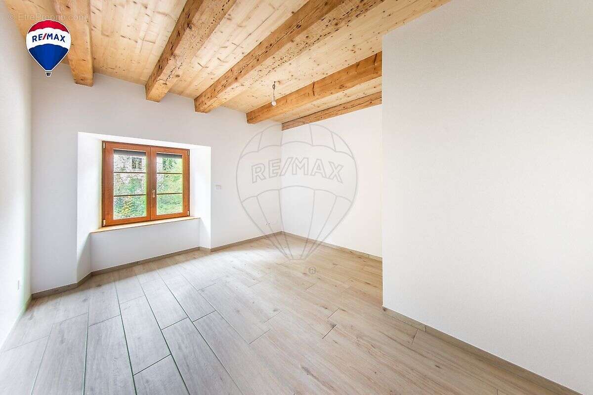 Autre à LUCELLE