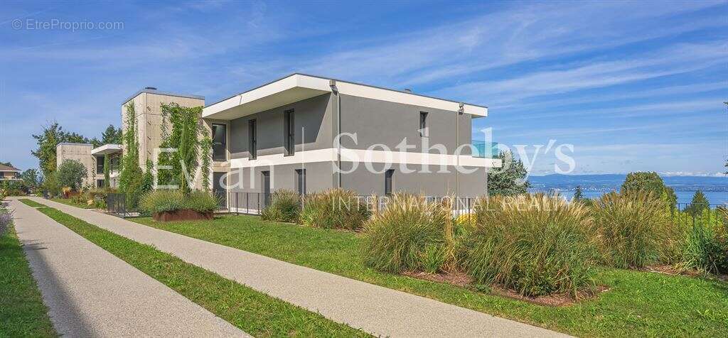 Appartement à EVIAN-LES-BAINS