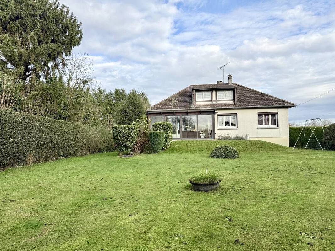 Maison à MORGNY-LA-POMMERAYE