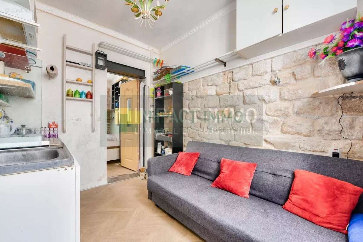 Appartement à PARIS-17E
