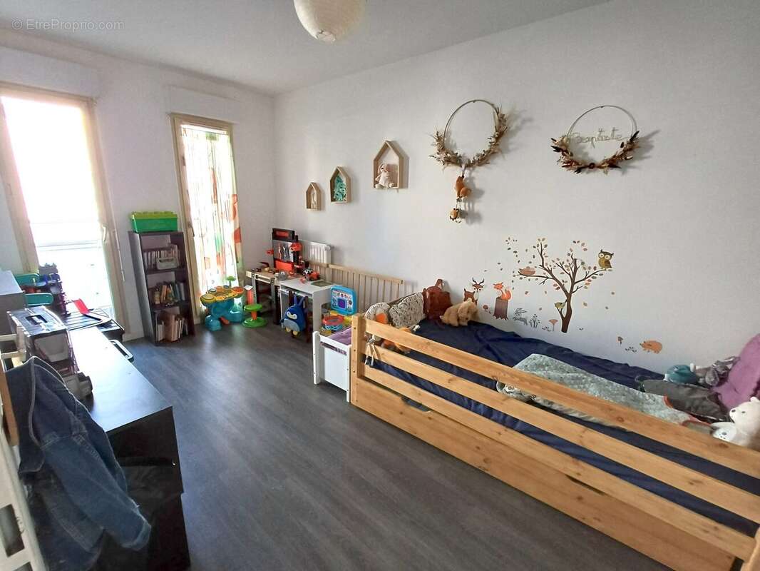 chambre 2 - Maison à TOURS