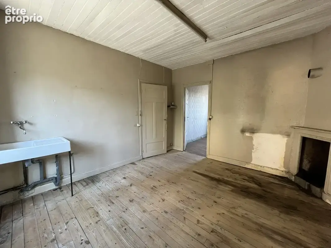 Maison 110 m² à Apchon  - photo 8