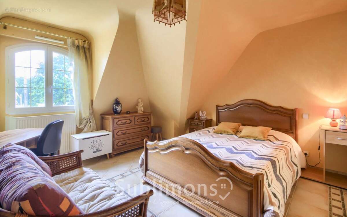 Maison à LOCMINE