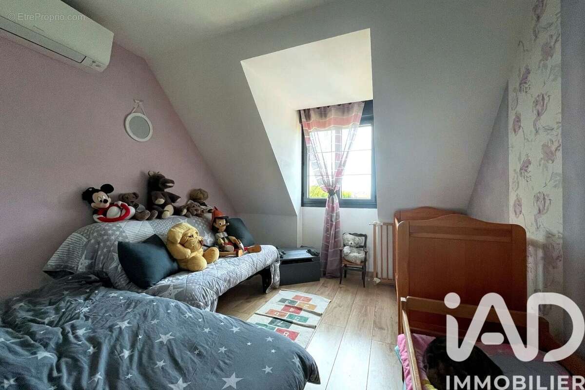 Maison 154 m² à Sainte-Gemme-Moronval  - photo 9