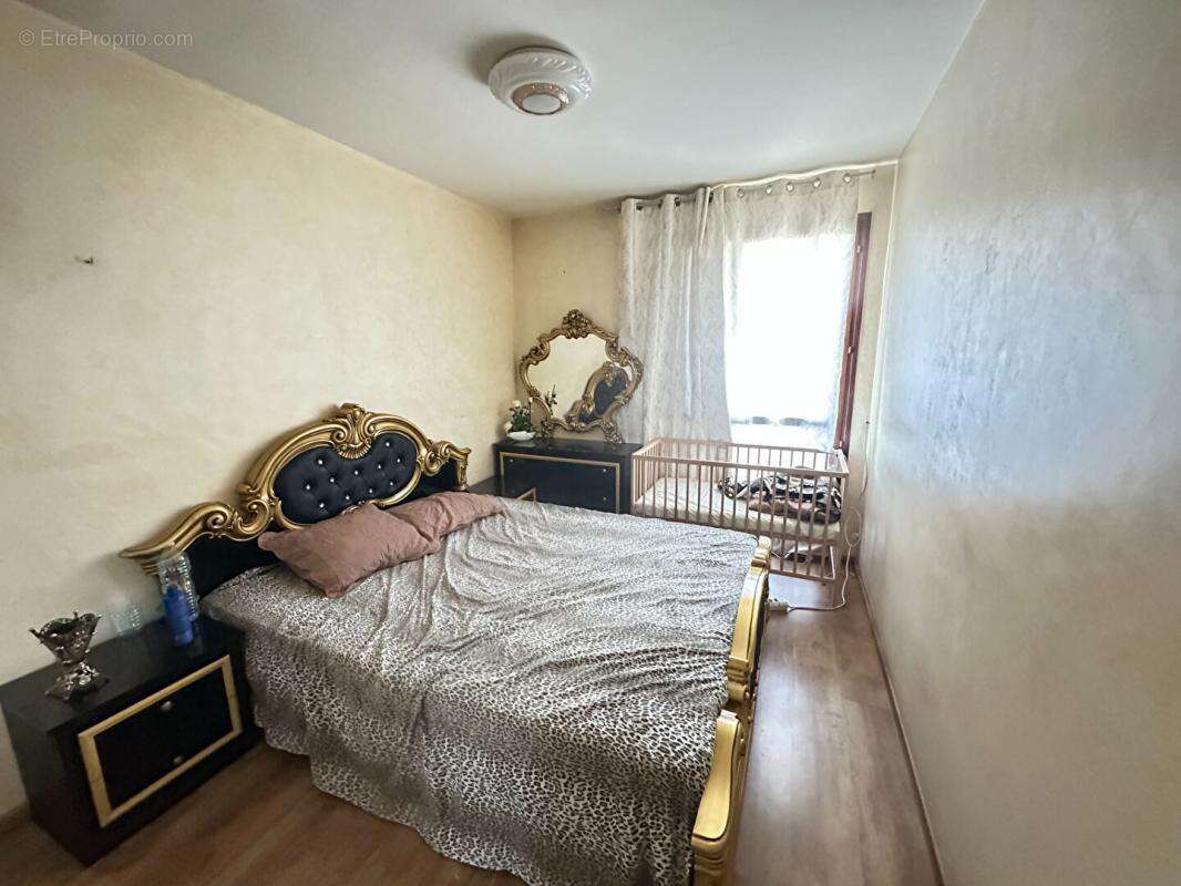 Appartement à MARSEILLE-13E