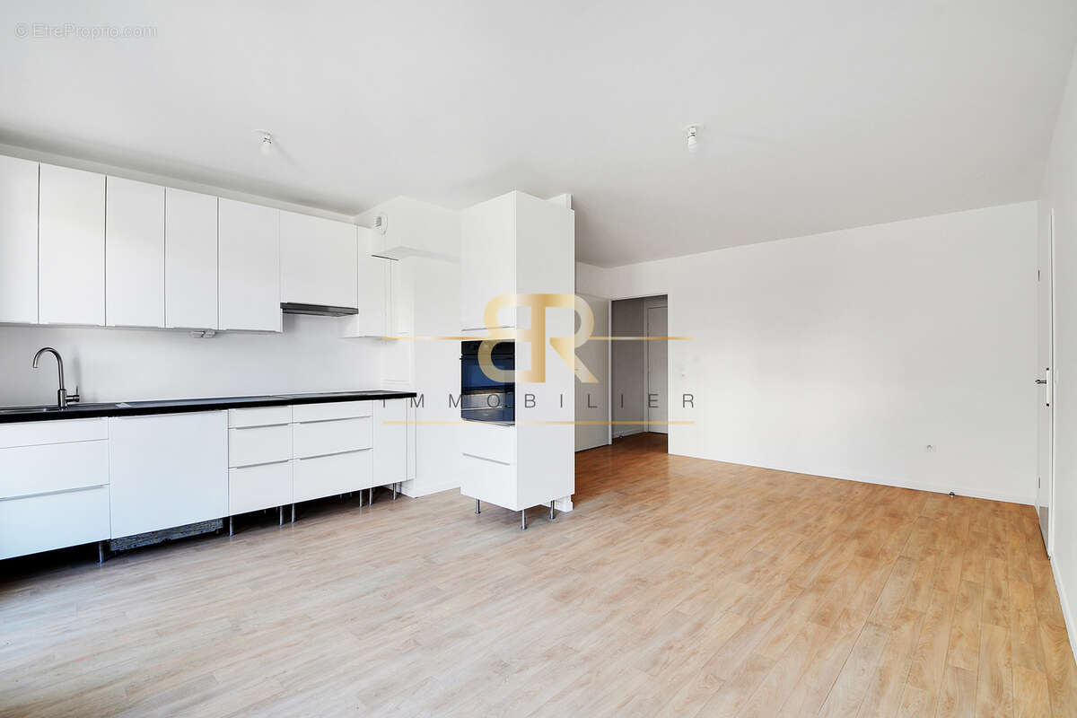 Appartement à GENNEVILLIERS