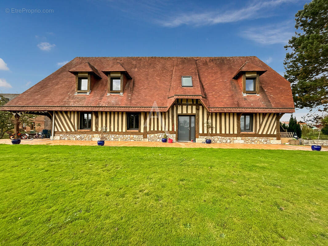 Maison à LA NEUVILLE-CHANT-D'OISEL