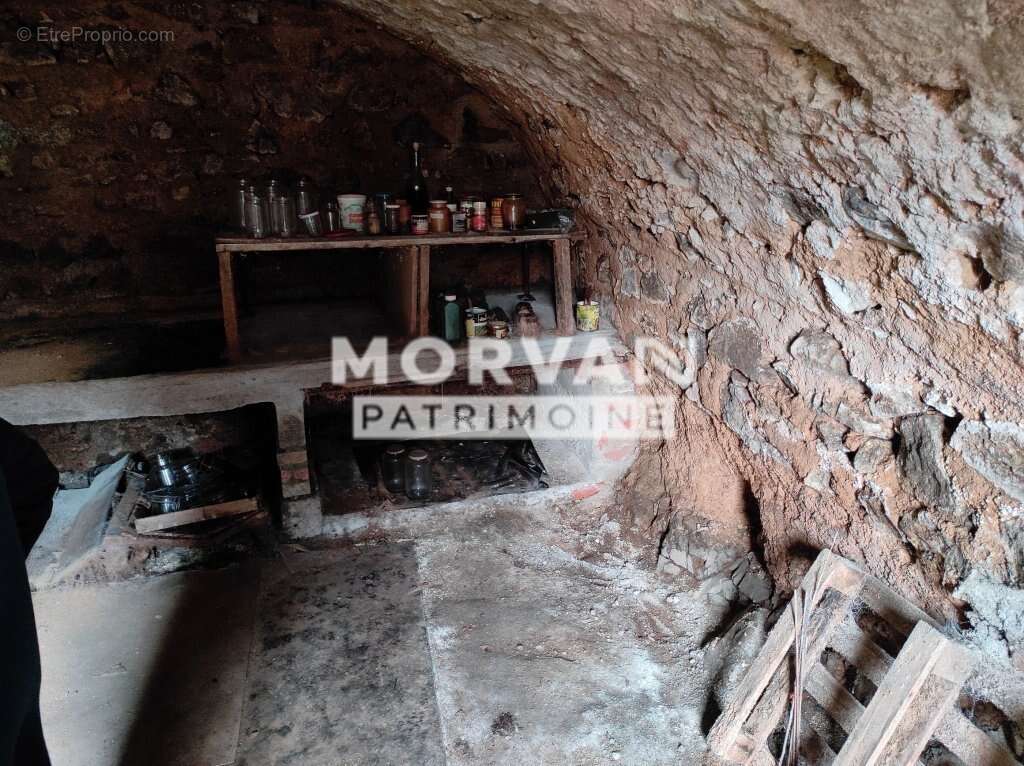 Maison à CHATEAU-CHINON(VILLE)