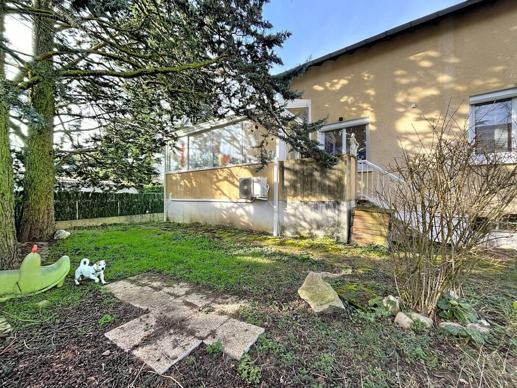 Maison à FRANCHEVILLE