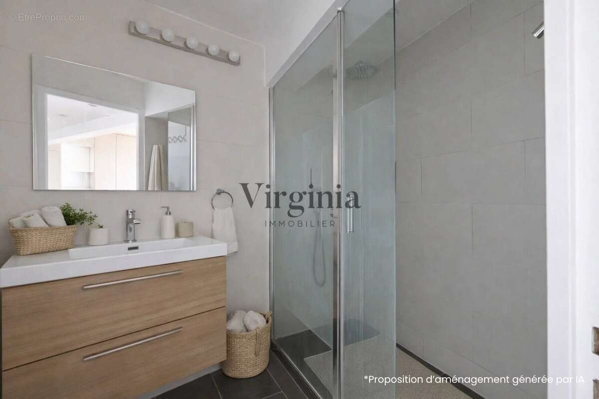 Appartement à CHARENTON-LE-PONT