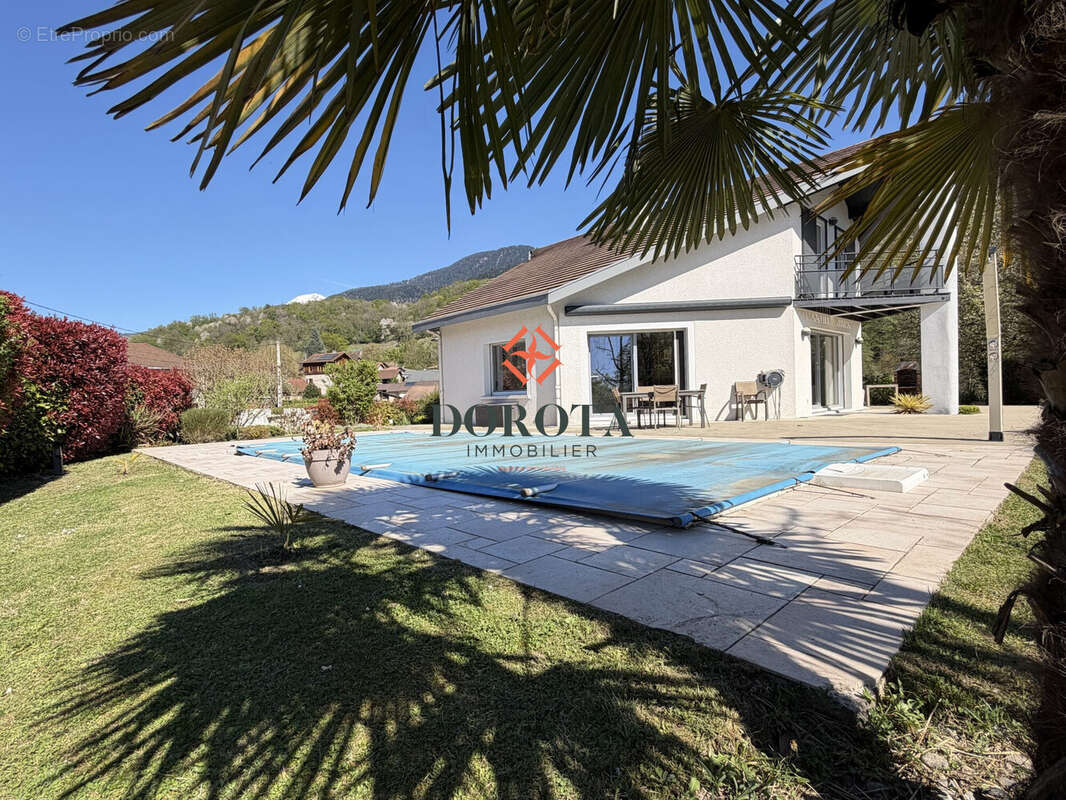 Maison à VAULNAVEYS-LE-HAUT