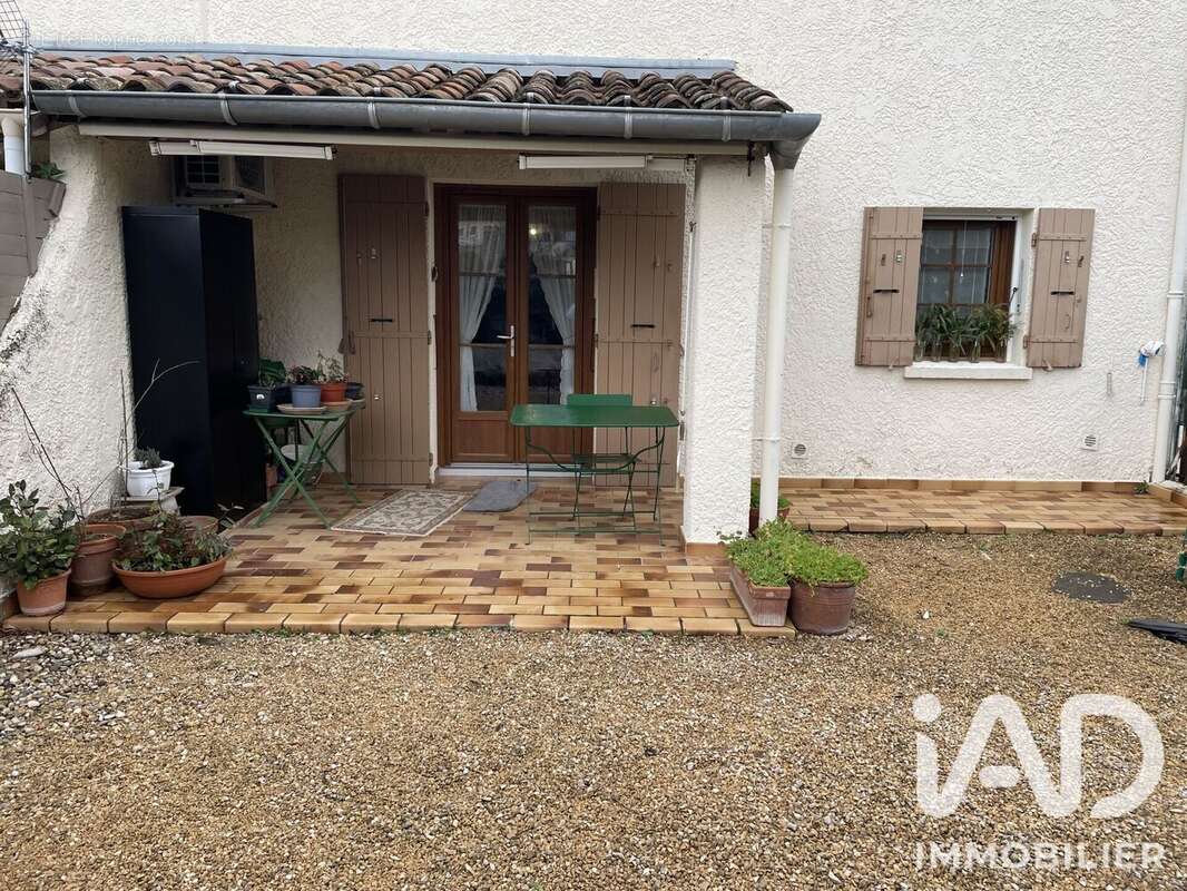 Appartement 57 m² à Nyons  - photo 2