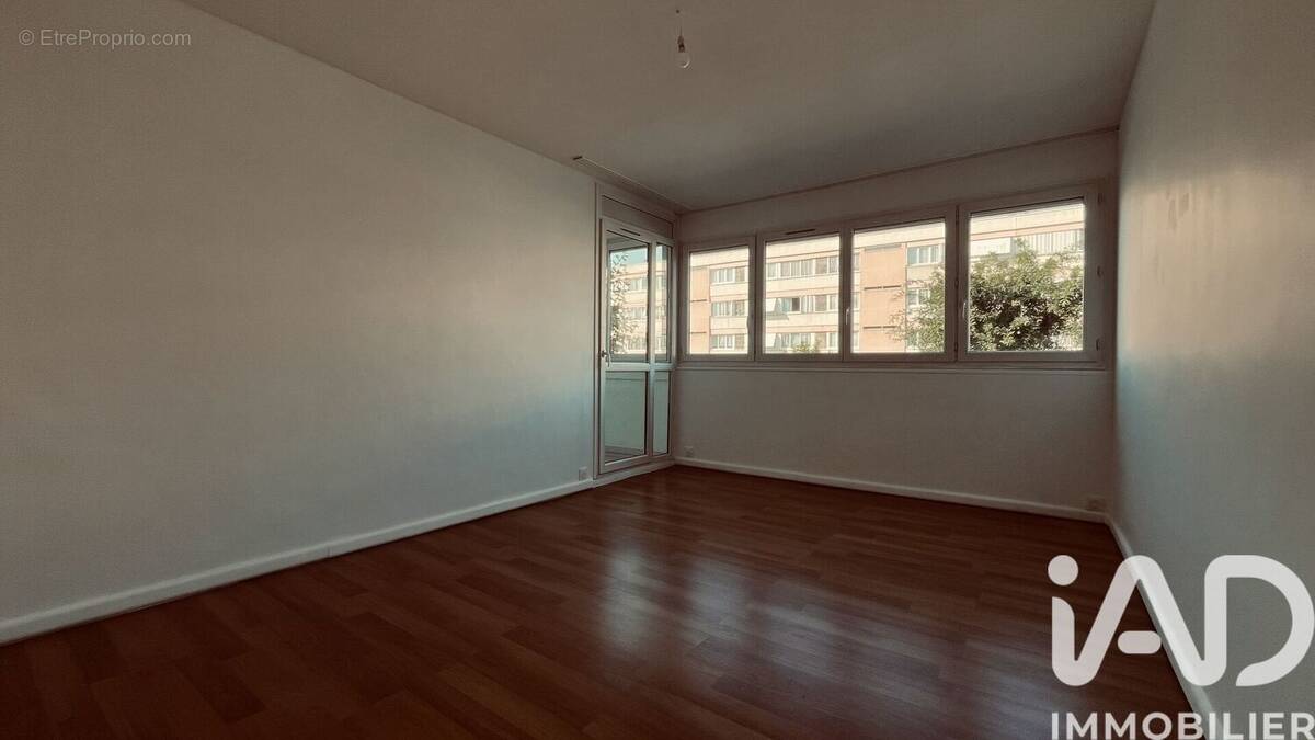 Photo 1 - Appartement à RIS-ORANGIS