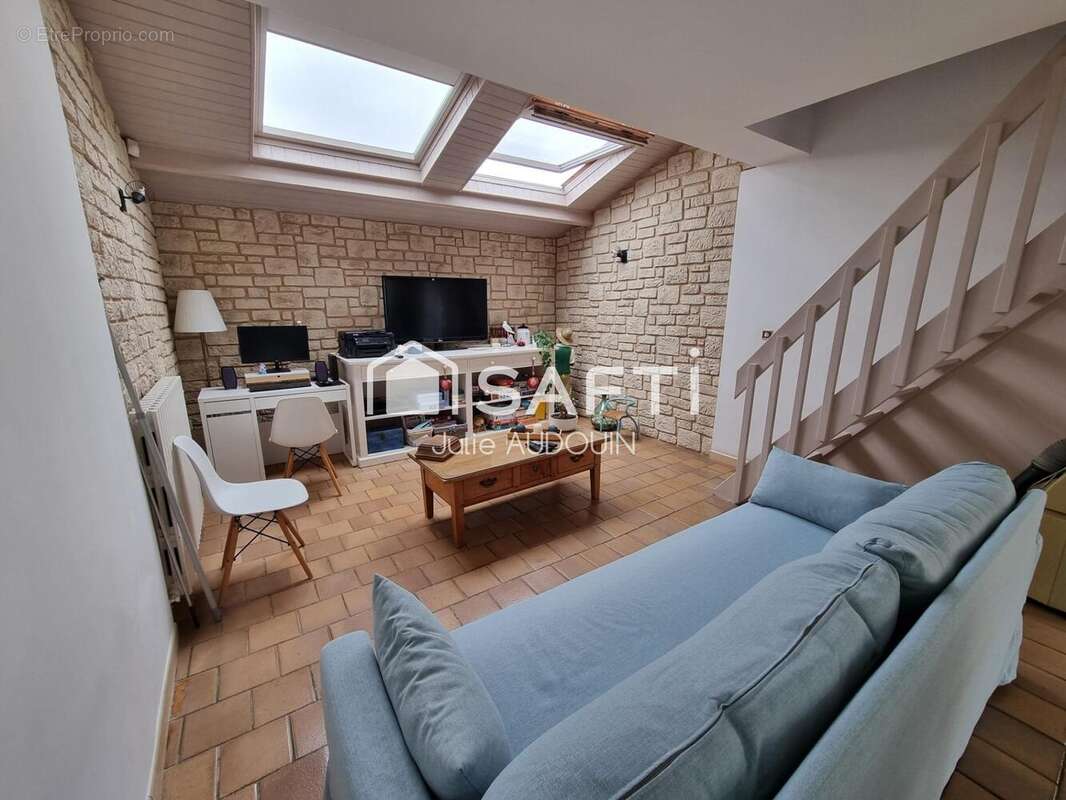 Photo 4 - Maison à CHERVES-RICHEMONT