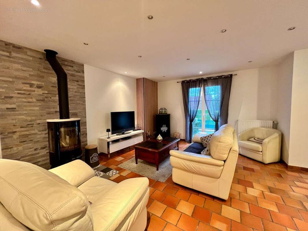 Photo 3 - Maison à VILLERS-COTTERETS