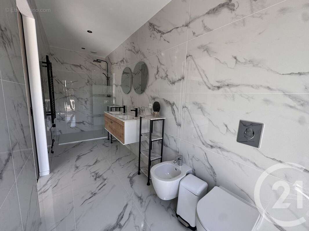 Maison à MOUANS-SARTOUX