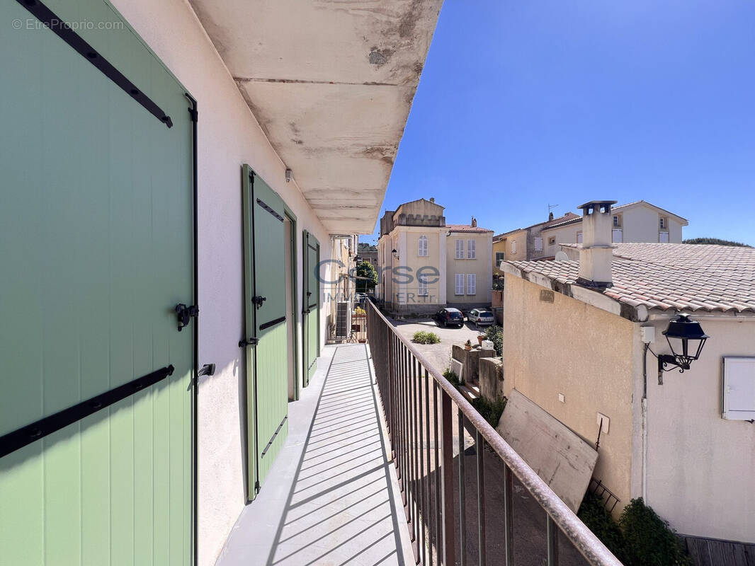 Appartement à ALATA