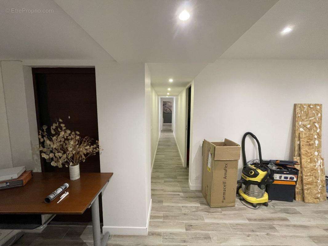 Commerce à SAINT-CLOUD