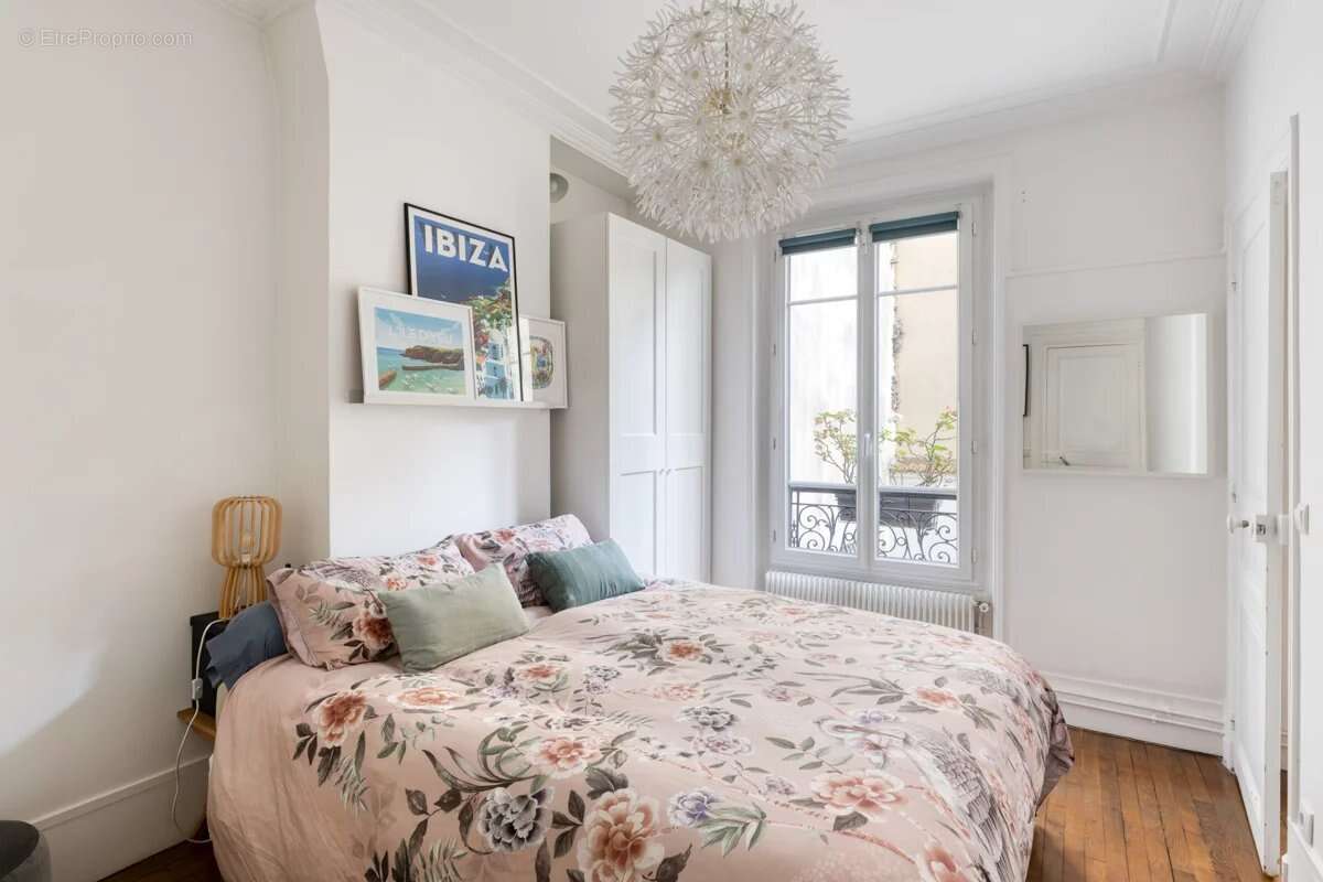 Appartement à PARIS-17E