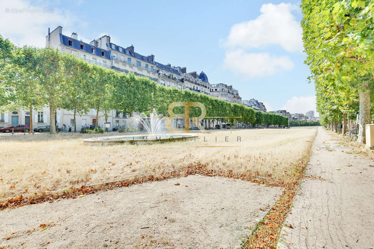 Appartement à PARIS-7E