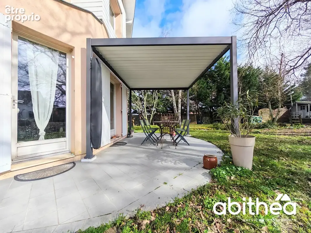 L'agence ABITHEA Libourne vous ouvre les portes d’un véritable cocon familial à Galgon… - photo 14