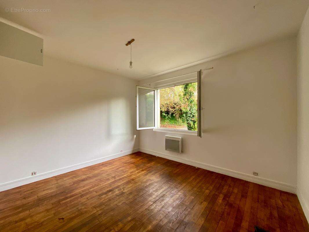 Maison à MAREIL-SUR-MAULDRE