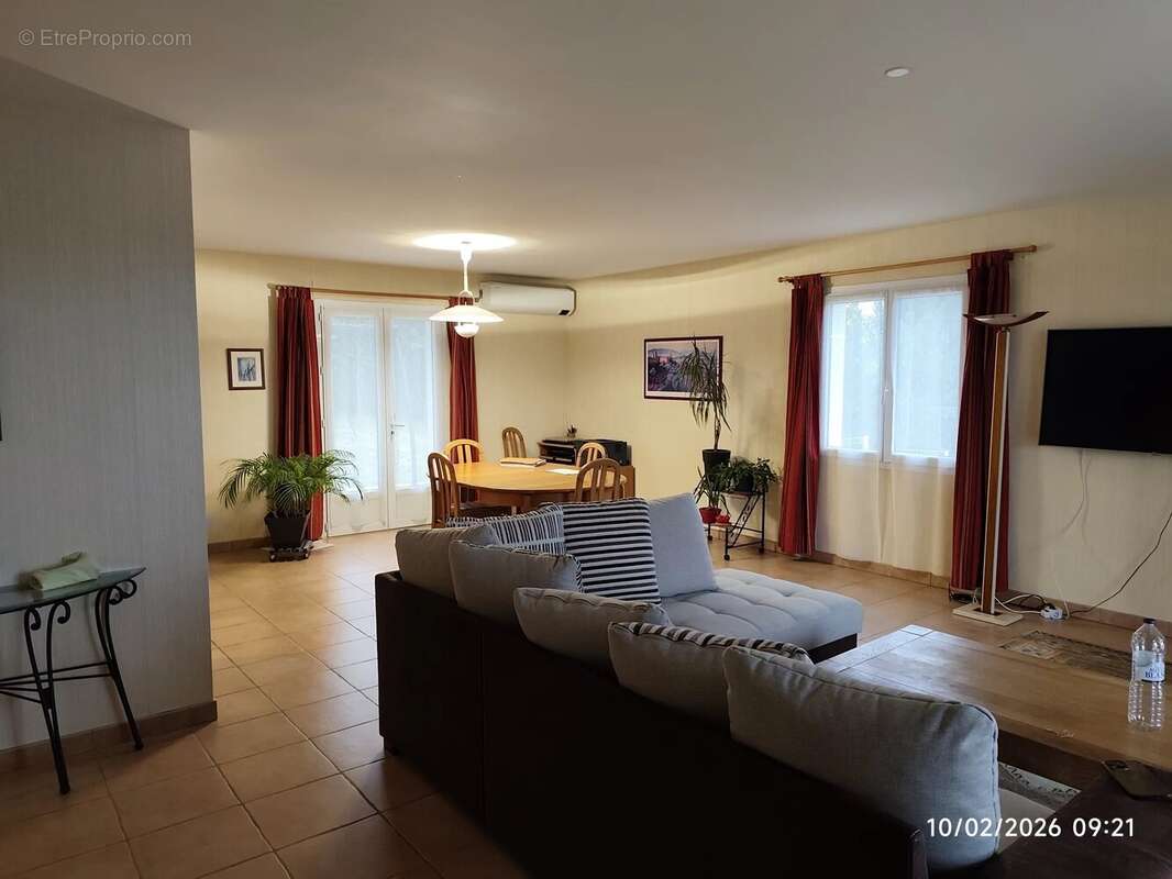 Maison à SAINT-ASTIER