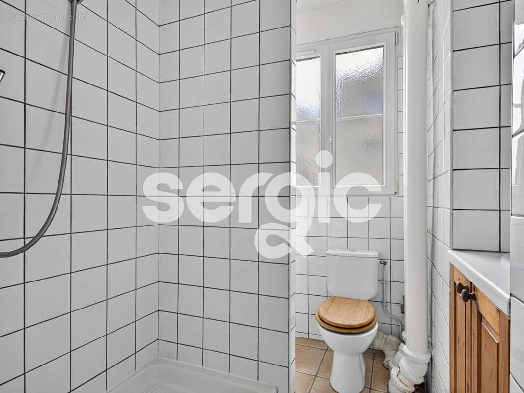 Appartement à PARIS-14E