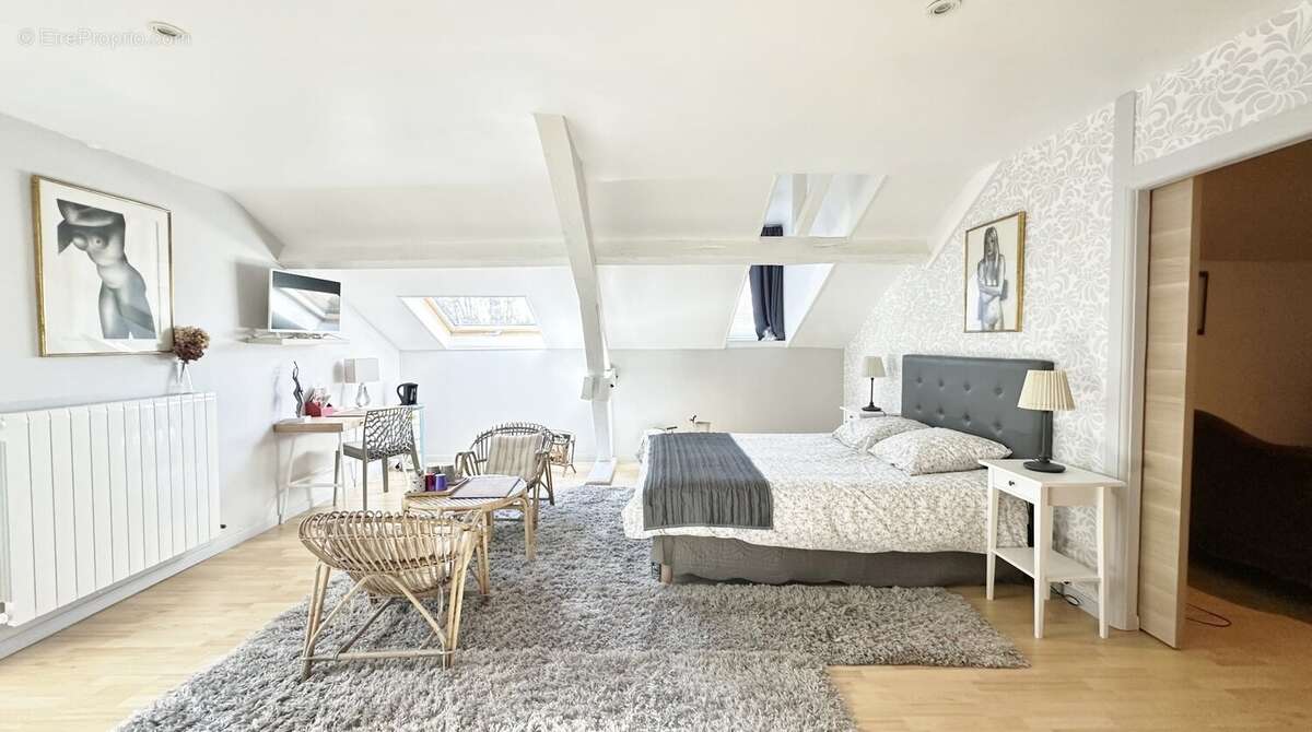 Maison à SAINT-JULIEN-EN-BORN