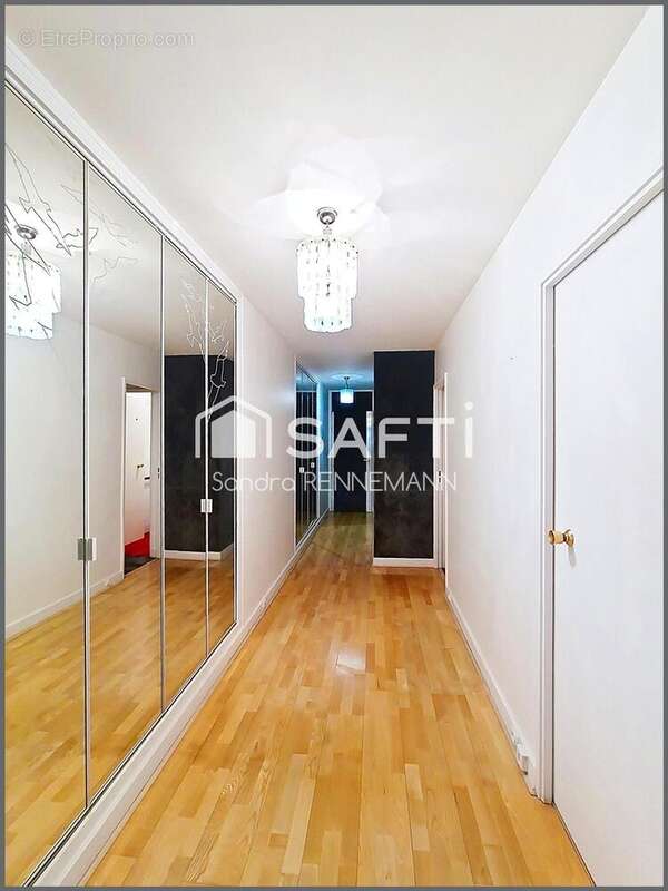 Photo 5 - Appartement à COURBEVOIE