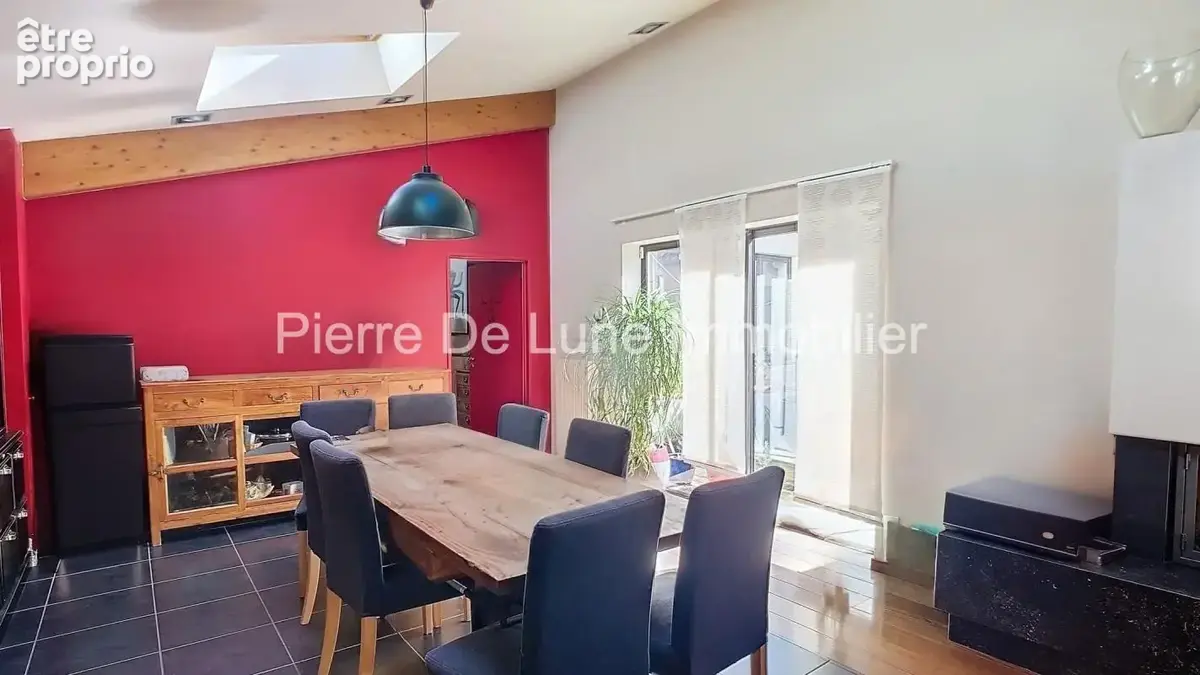 Maison de plain pied atypique de 205 m2 habitable avec patio - photo 7