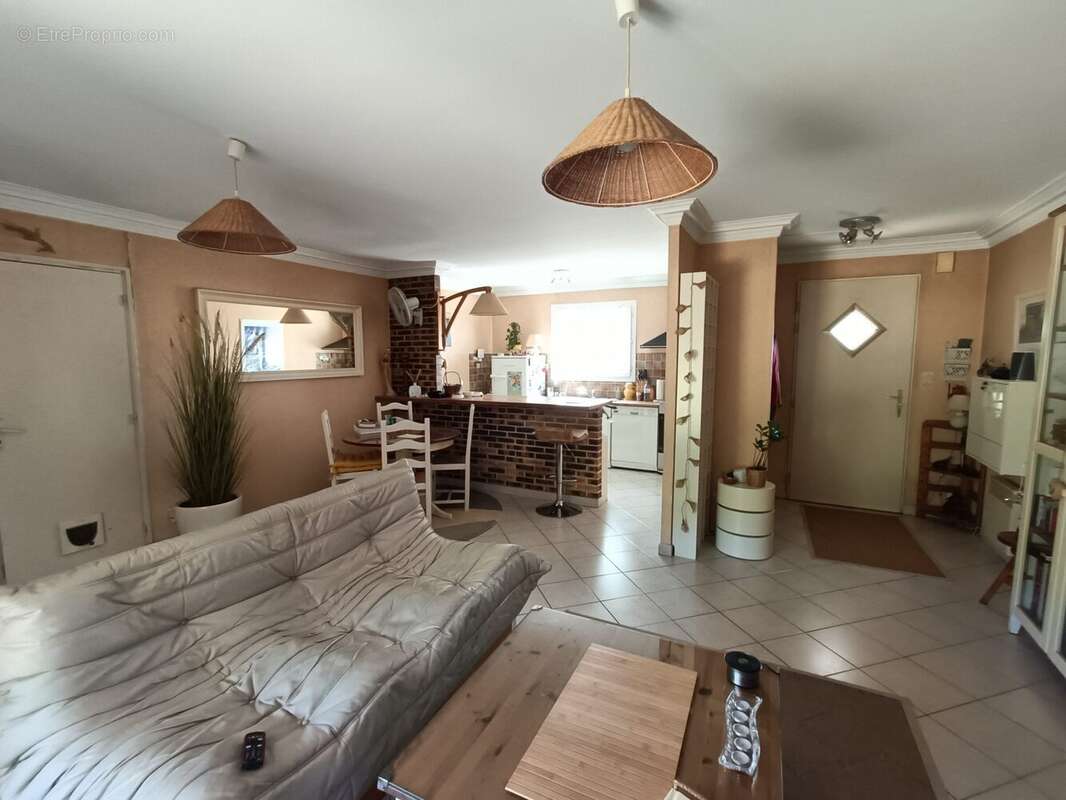 Maison 90 m² à Saint-Julien-L'ars  - photo 6