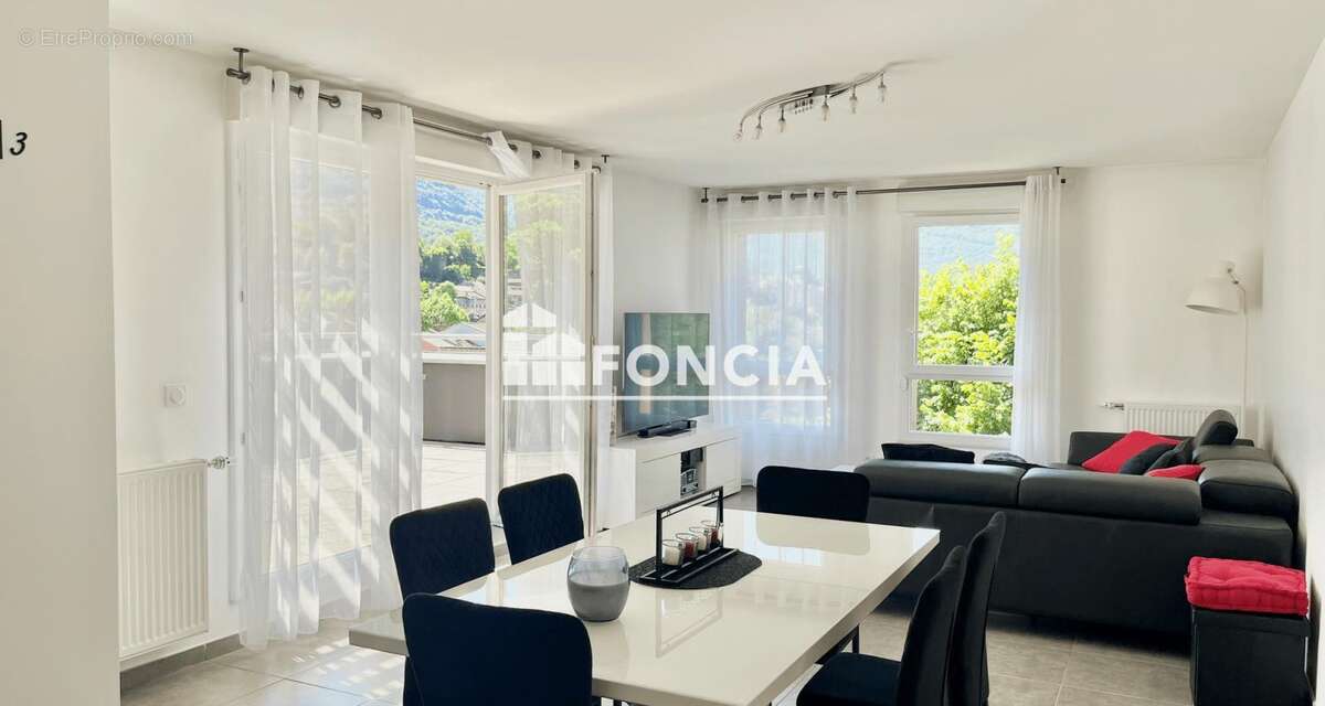 Appartement à VIZILLE