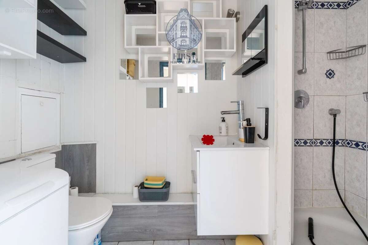 Appartement à PARIS-18E