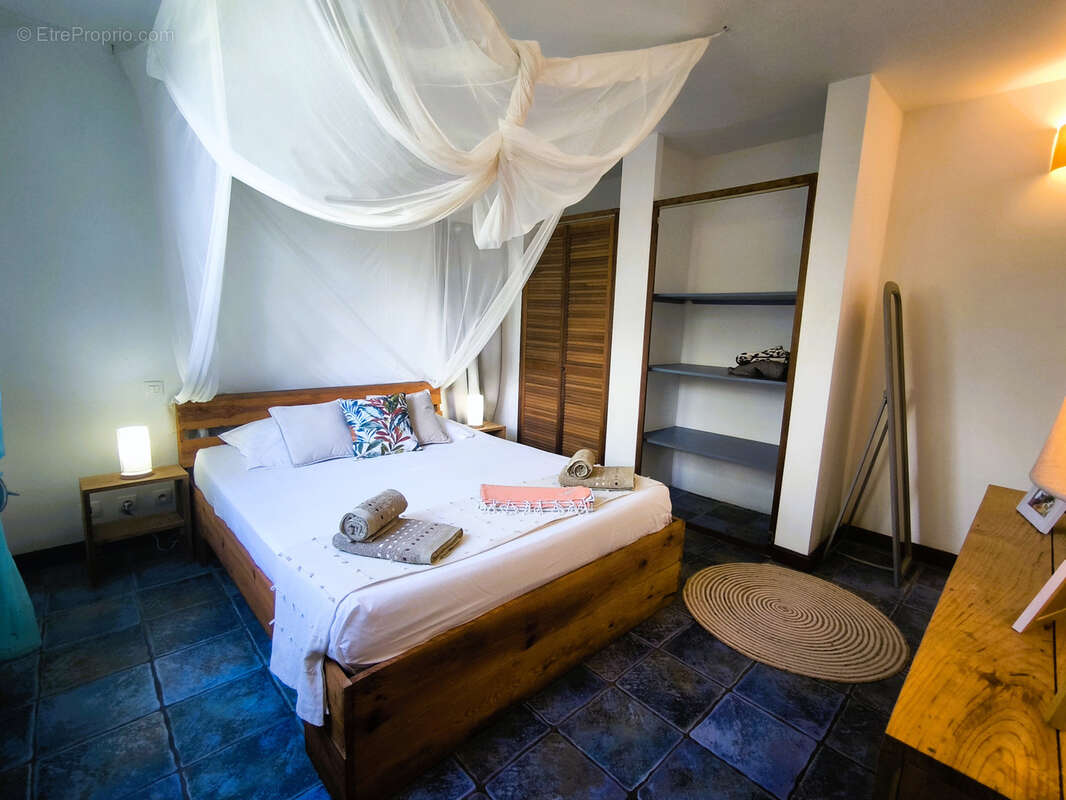 Maison à SAINTE-ANNE