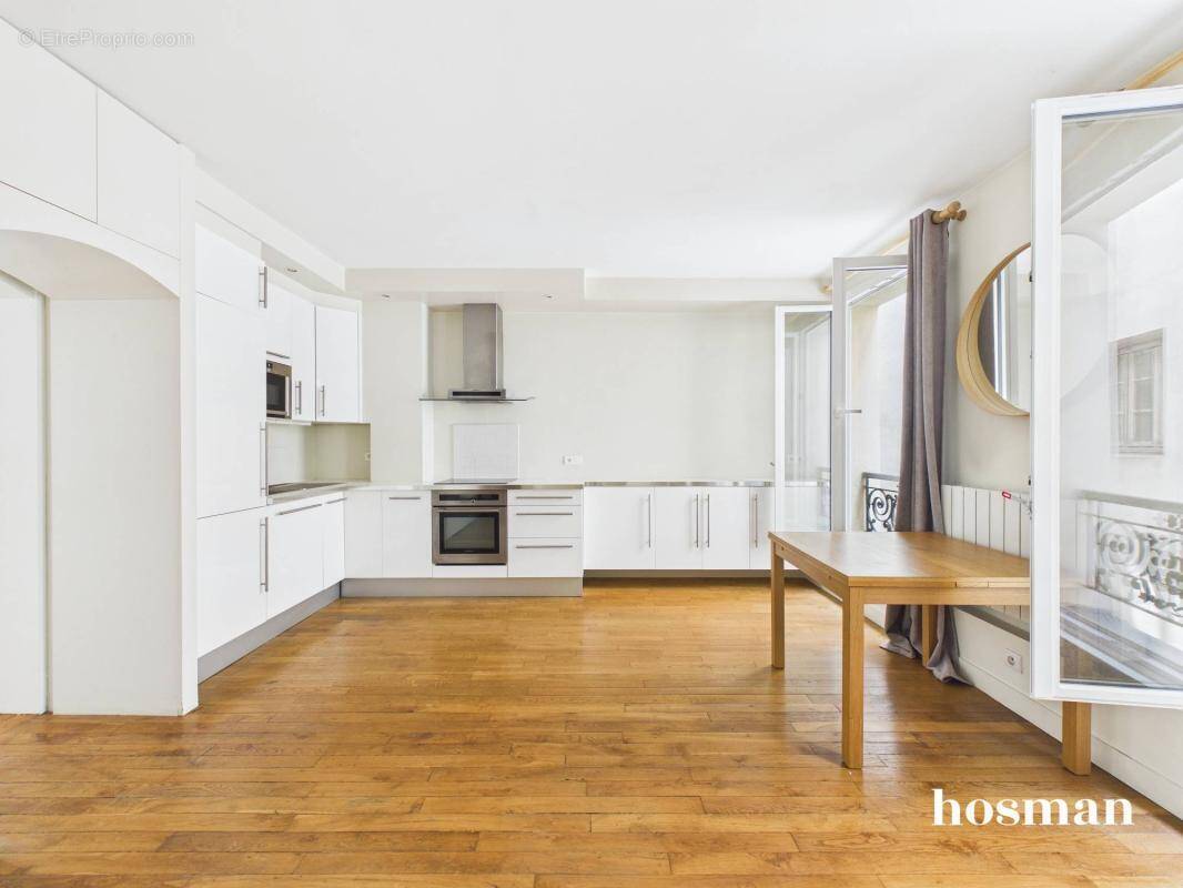 Appartement à PARIS-11E