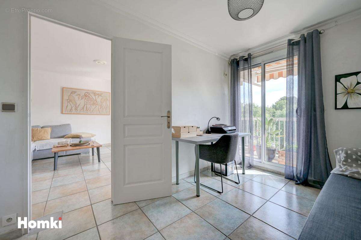 Appartement à MARSEILLE-10E