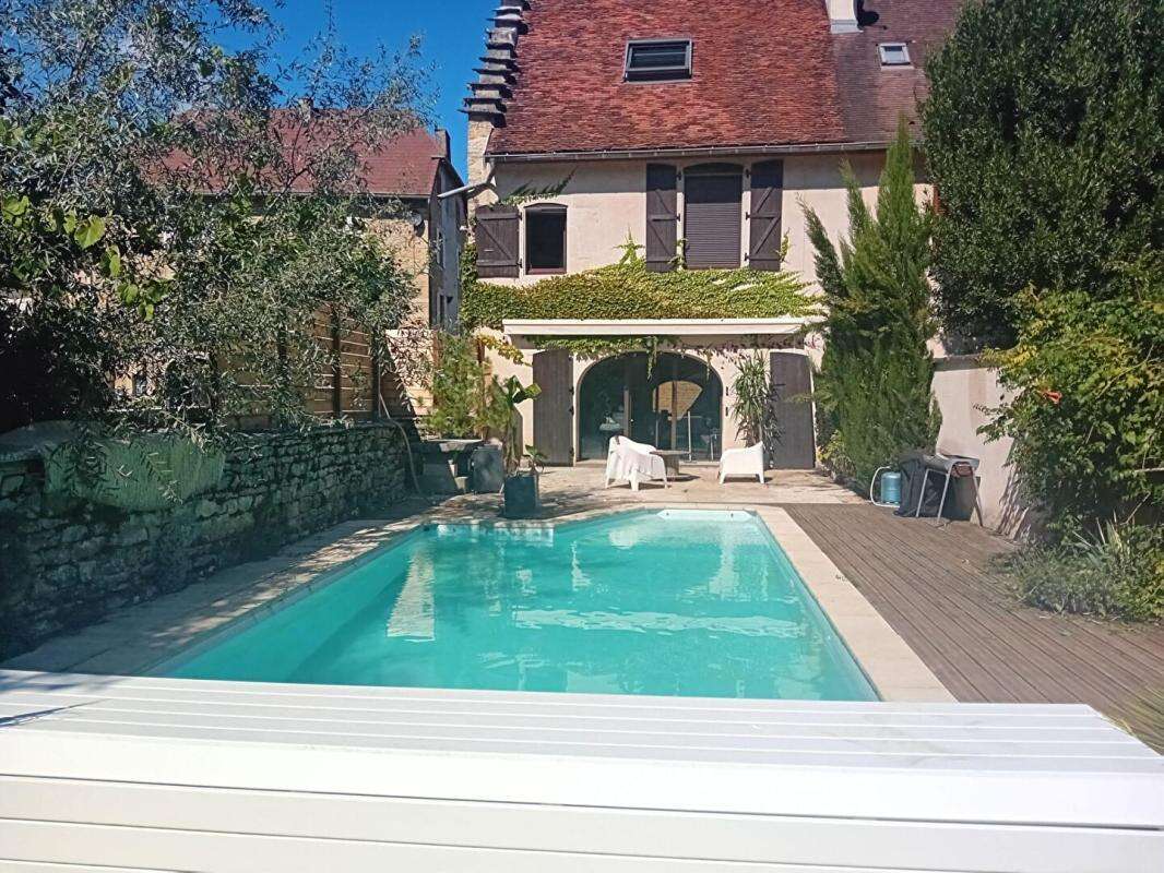 Maison à LONS-LE-SAUNIER