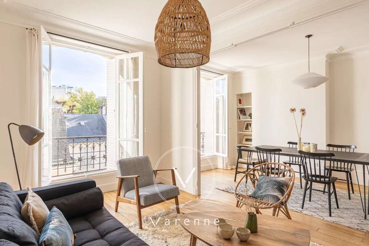 Appartement à PARIS-7E
