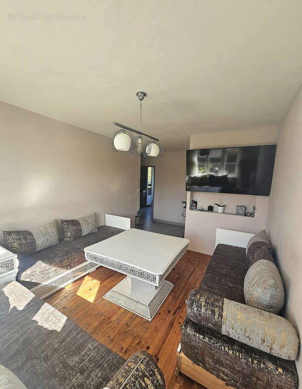 Appartement à LA RICAMARIE